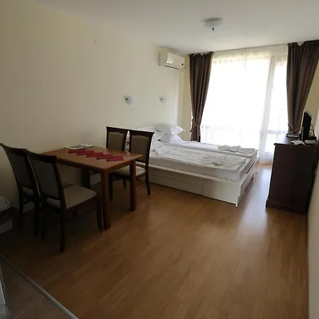 Crown Club Apartment